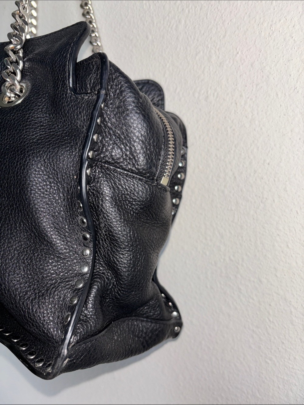 MICHAEL Kors Handbag ASTOR Large Black Satchel Leather Chain Studs - Picture 5 of 9